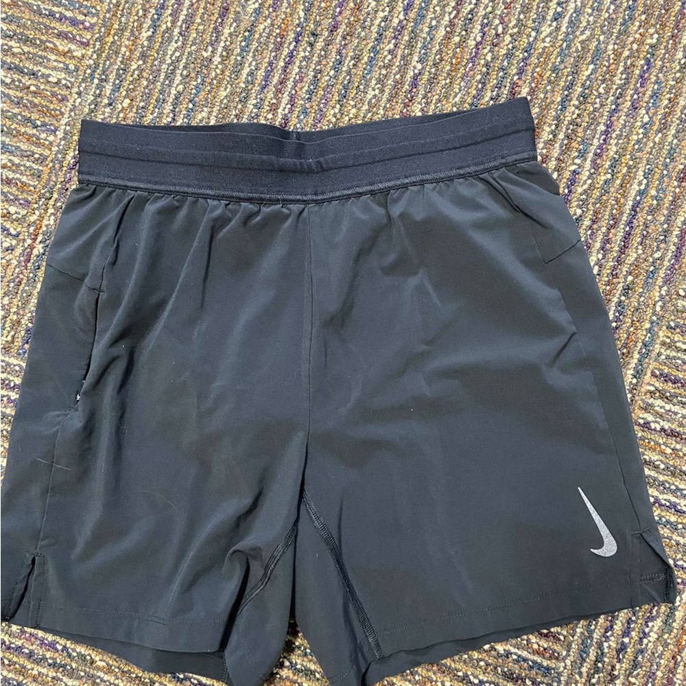 Vintage Nike 5” Inseam Athletic Shorts SIZE S